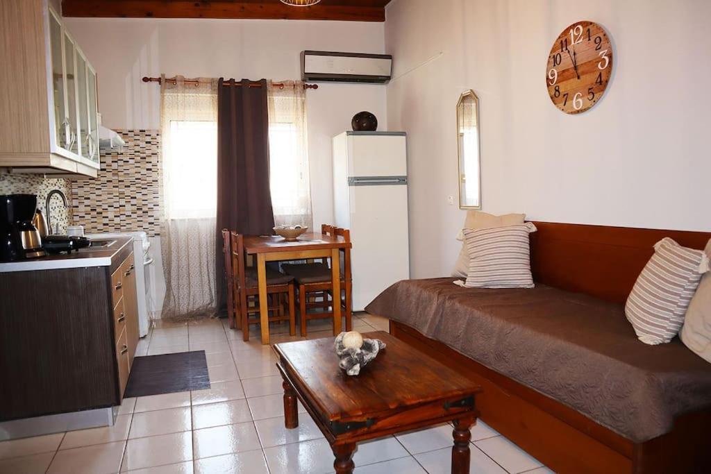 Olga'S Front Yard Apartment Chania  Exterior photo